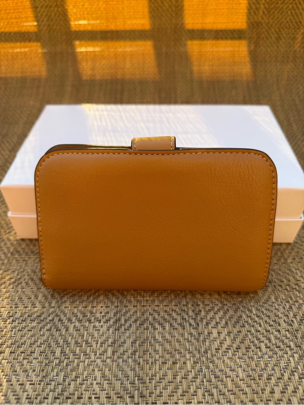 Coach Tabby Wallet Brass/HONEY Brown - Picture 2 of 5